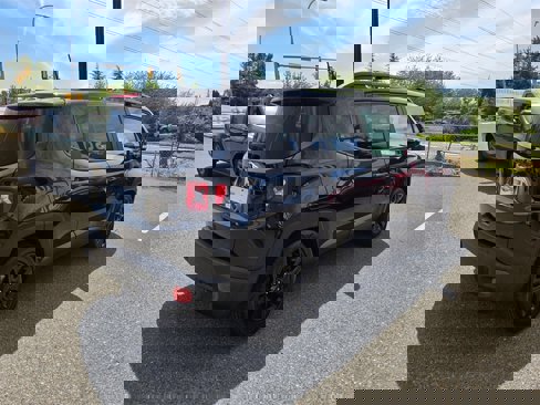 Used 2018 Jeep Renegade Altitude w/ Advanced Technology Group image 5