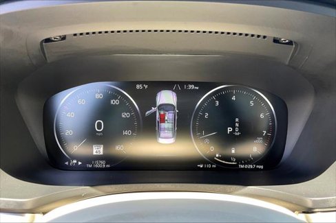 Used 2022 Volvo S60 B5 Momentum image 12