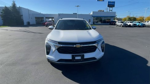 Used 2024 Chevrolet Trax LT w/ Driver Confidence Package image 3