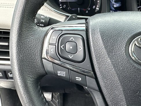 Used 2018 Toyota Avalon XLE Premium image 26