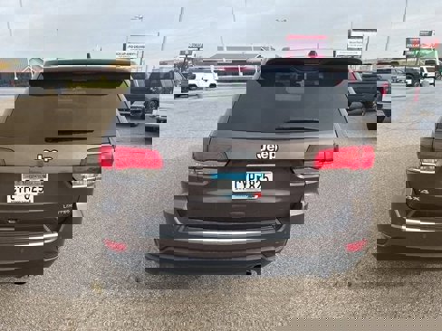 Used 2019 Jeep Grand Cherokee Limited image 3