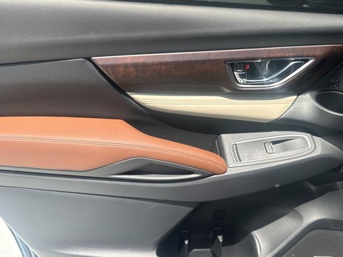 Used 2019 Subaru Ascent Touring w/ Popular Package #2A image 12
