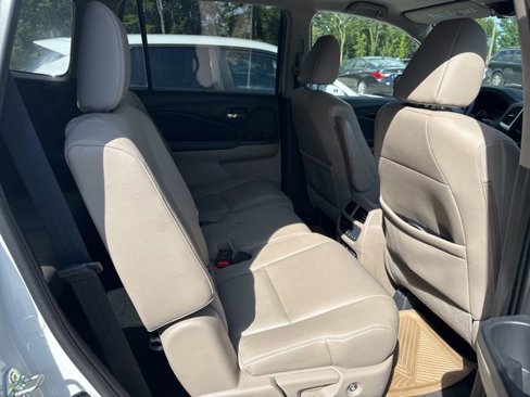 Used 2016 Honda Pilot Touring image 13