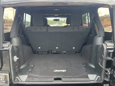 Used 2016 Jeep Wrangler Unlimited Sahara w/ Connectivity Group image 37