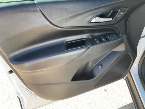 Used 2020 Chevrolet Equinox LT image 10