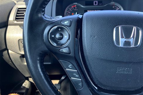 Used 2017 Honda Pilot Touring image 19