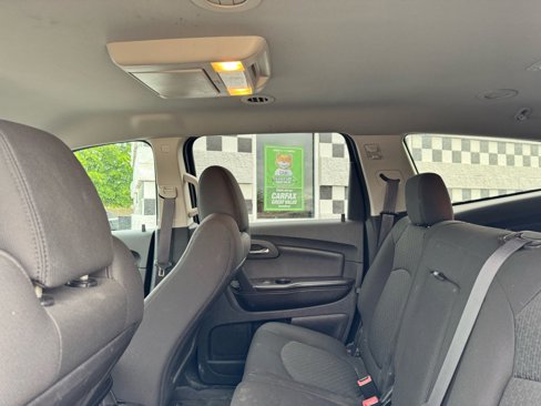 Used 2010 Chevrolet Traverse LT w/ Personal Connectivity Package image 28