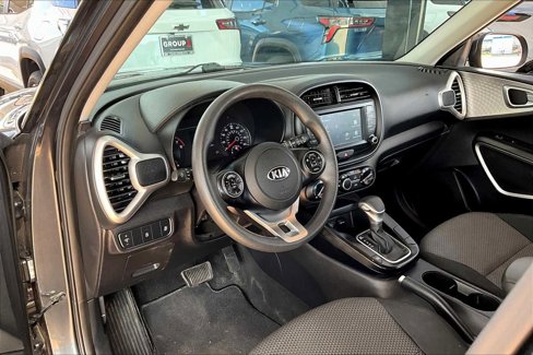 Used 2020 Kia Soul LX image 16