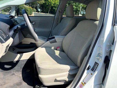 Used 2012 Toyota Prius Three image 19