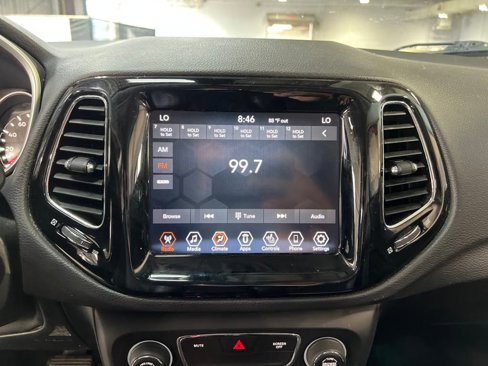 Used 2020 Jeep Compass Limited image 25