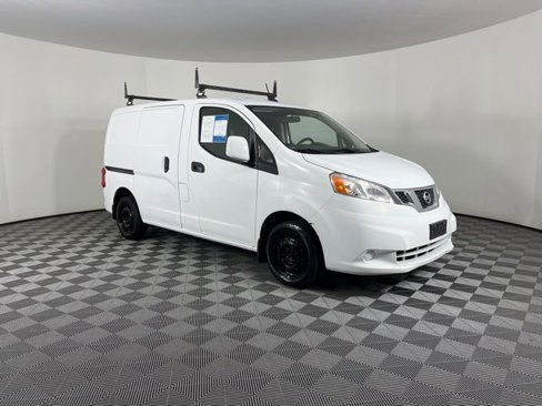 Used 2017 Nissan NV200 SV w/ Technology Package image 2
