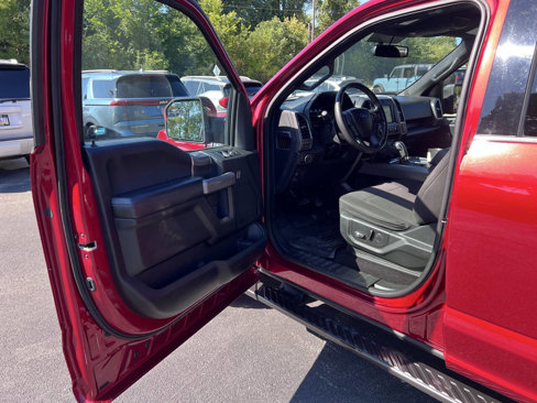 Used 2017 Ford F150 XLT w/ Equipment Group 302A Luxury image 12