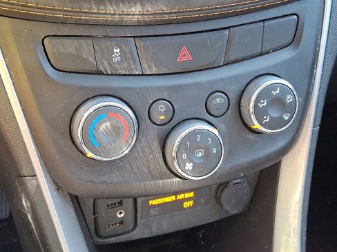 Used 2020 Chevrolet Trax LS w/ Tint and Cruise Package image 12