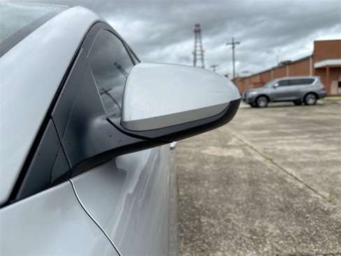 Used 2020 Hyundai Elantra SEL image 11