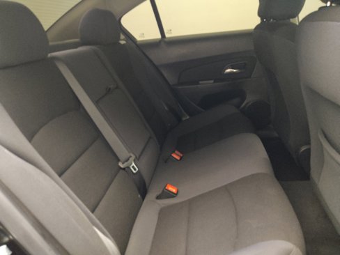 Used 2014 Chevrolet Cruze LT image 19