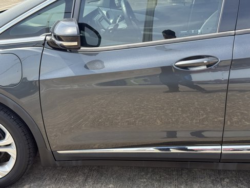 Used 2020 Chevrolet Bolt LT image 23