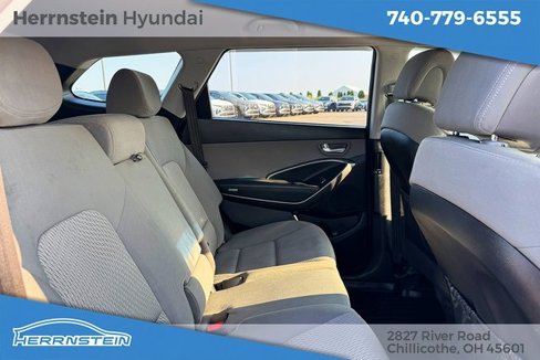 Used 2017 Hyundai Santa Fe SE image 26
