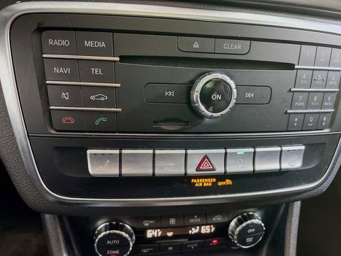 Used 2018 Mercedes-Benz CLA 250 4MATIC image 12