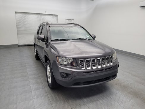 Used 2015 Jeep Compass Latitude w/ Sun/Sound Group image 13