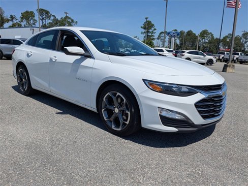 Used 2023 Chevrolet Malibu LT image 2