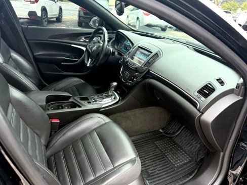 Used 2017 Buick Regal GS w/ Driver Confidence Package #2 image 17