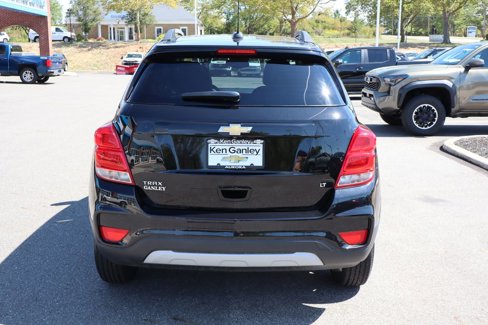 Used 2020 Chevrolet Trax LT w/ LT Convenience Package image 28