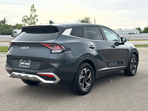 Used 2023 Kia Sportage LX image 8