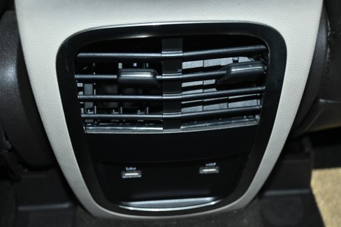 Used 2019 Lincoln MKC Select w/ Select Plus Package image 19