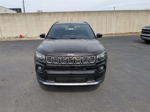 New 2025 Jeep Compass Limited image 9