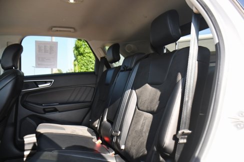 Used 2018 Ford Edge Sport w/ Technology Package image 19