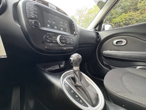 Used 2019 Kia Soul w/ Convenience Package image 30