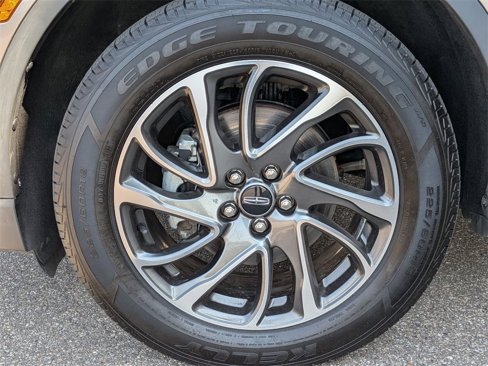 Used 2020 Lincoln Corsair AWD w/ Equipment Group 101A image 31