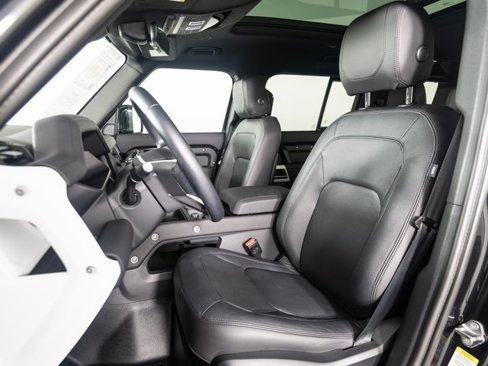 Used 2024 Land Rover Defender 110 S image 21