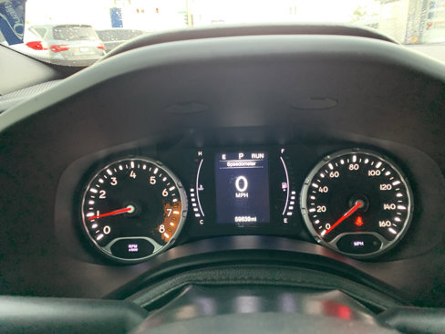 Used 2018 Jeep Renegade Latitude w/ Cold Weather Group image 17