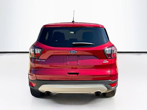 Used 2017 Ford Escape SE image 7