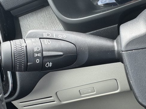 New 2026 Volvo XC40 B4 Plus w/ Protection Package image 26