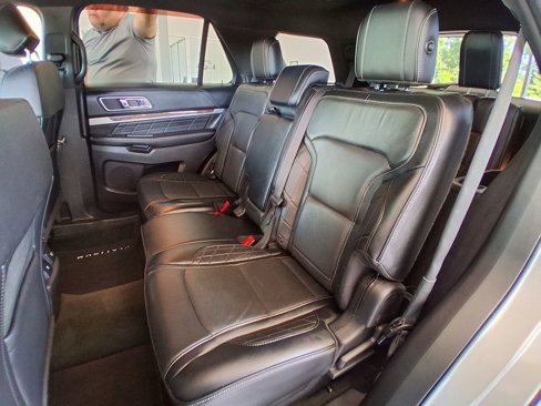 Used 2016 Ford Explorer Platinum image 19