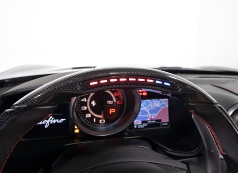 Used 2020 Ferrari Portofino image 27