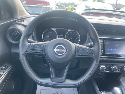Used 2024 Nissan Kicks S image 15