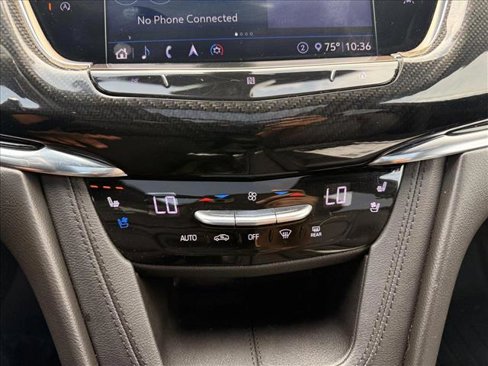Used 2020 Cadillac XT6 Sport image 25