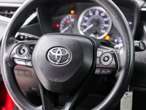 Used 2021 Toyota Corolla LE image 20