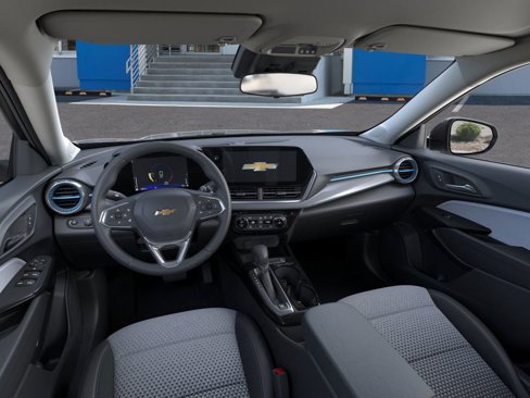 New 2025 Chevrolet Trax LT w/ Driver Confidence Package image 15