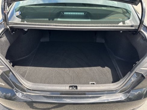 Used 2025 Toyota Camry LE image 29