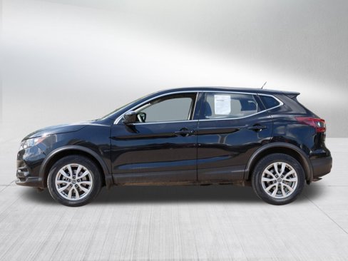 Certified 2022 Nissan Rogue Sport S image 4