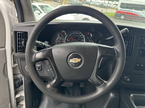 Used 2008 Chevrolet Express 3500 image 21