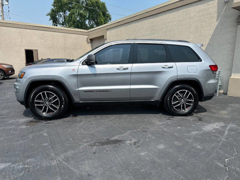 Used 2017 Jeep Grand Cherokee Trailhawk w/ Trailhawk Luxury Group image 6