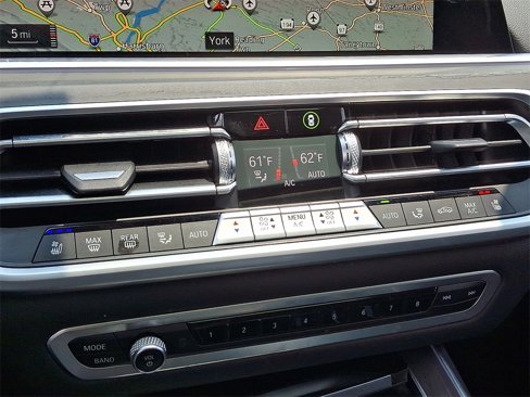 Used 2022 BMW X7 xDrive40i w/ Premium Package image 20