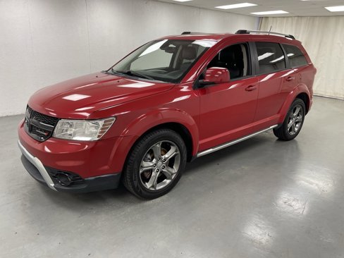 Used 2019 Dodge Journey Crossroad image 1