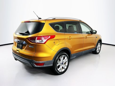 Used 2016 Ford Escape Titanium w/ Equipment Group 301A image 9