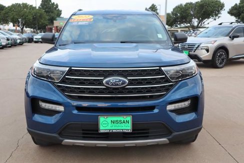 Used 2022 Ford Explorer XLT w/ Equipment Group 202A image 4